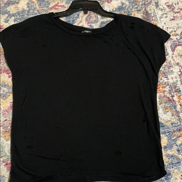 Crew neck shirt with distressed holes - Picture 6 of 9